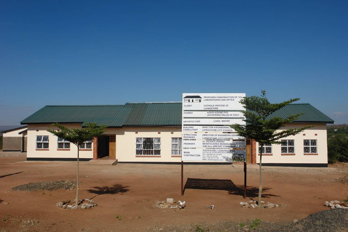 scuola superiore livingstone progetto jacaranda